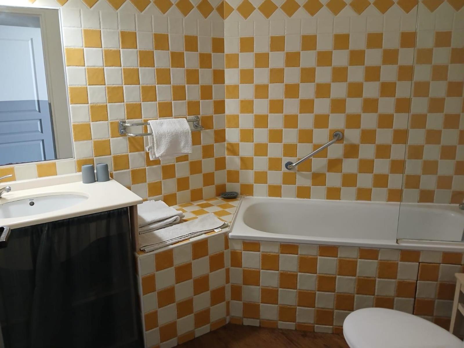 Appartement Grimaud Bord De Mer Экстерьер фото